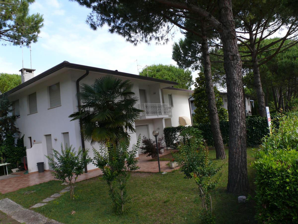 Villa Barbara Lignano Sabbiadoro Eksteriør billede